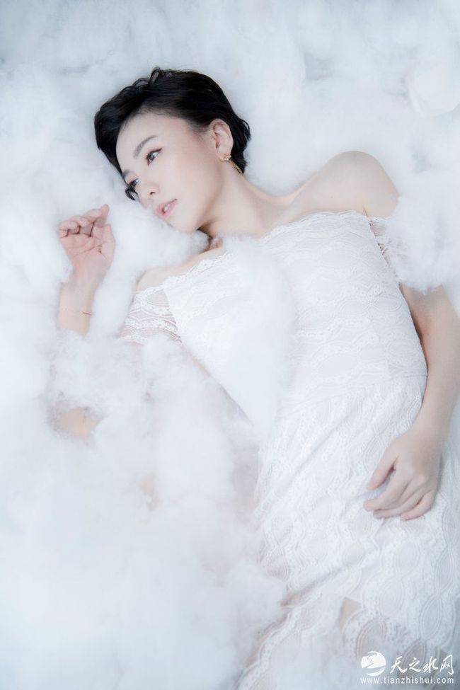 吕佳容《风光大嫁》将播 收视女王定义爱情真谛_宁馨_丹尼斯·_观众