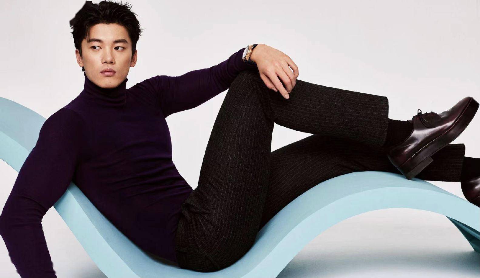 一组写真帅爆体坛!名气超越苏炳添马龙,林丹朱婷也不是"对手"