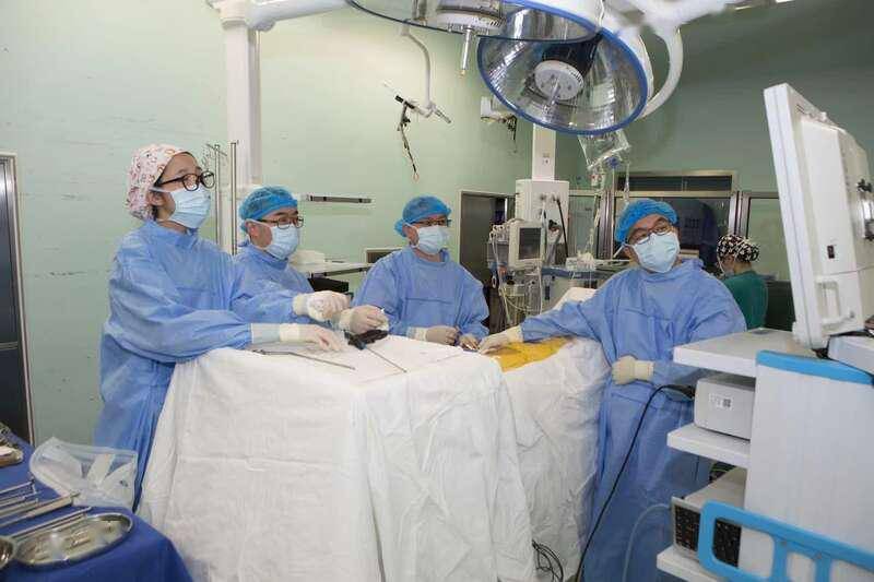 操作|上海医生破题复杂脊柱手术 帮助患者避免昂贵费用和后遗症风险