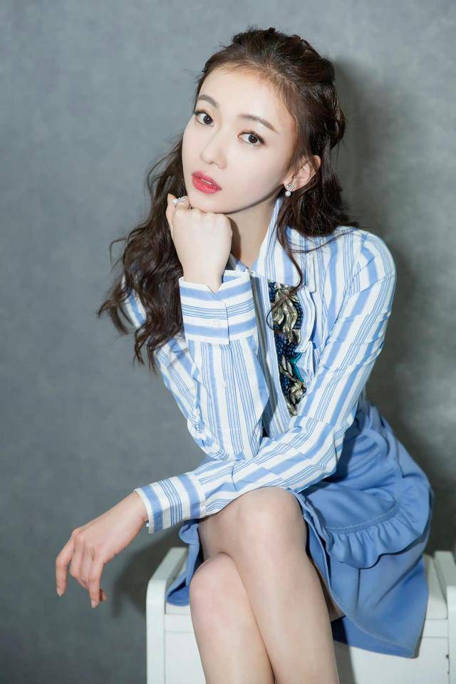 吴谨言美图_吴谨