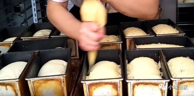 手撕面包视频介绍 11c87c23c4bd42c19c3fd2473279e740.jpeg