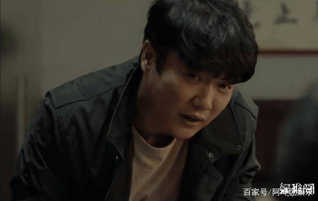 谁是凶手肖央片段 24195ca43ad243f9b43ea3a7cdd60f36.jpeg