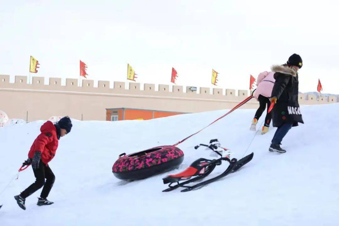 骊靬冰雪大世界邀您赴一场冬天的约会!