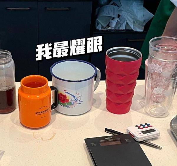 免费水杯 65fc75f78dc24932b041e2b20252d81f.jpeg