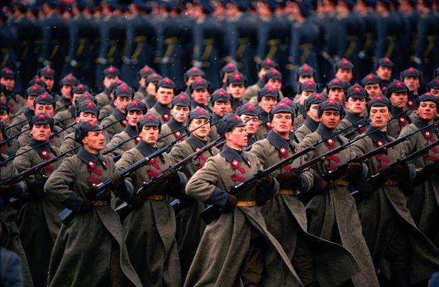 红色帝国最后的荣光1987年西方空气在苏联开始弥漫