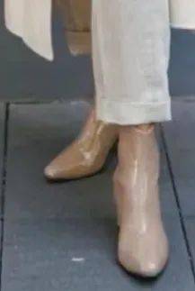 noeMie “云朵裤”火了!比阔腿裤还显瘦!!