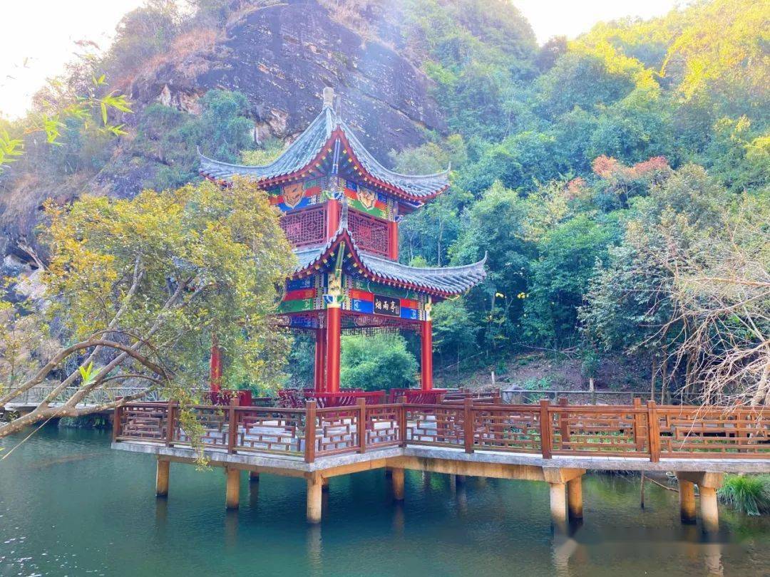 逢周三六出发￥168平远石龙寨观卧佛山悬崖天空之城赏大河背景区亲水