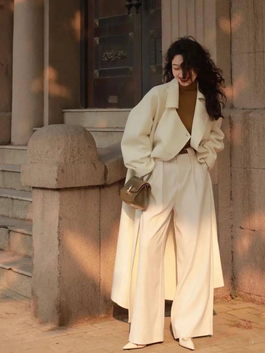 noeMie “云朵裤”火了!比阔腿裤还显瘦!!