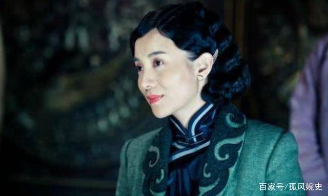 民国女作家排行榜_民国最有魅力的女作家,新欢旧爱愿与她同住,丈夫维护其一生(2)