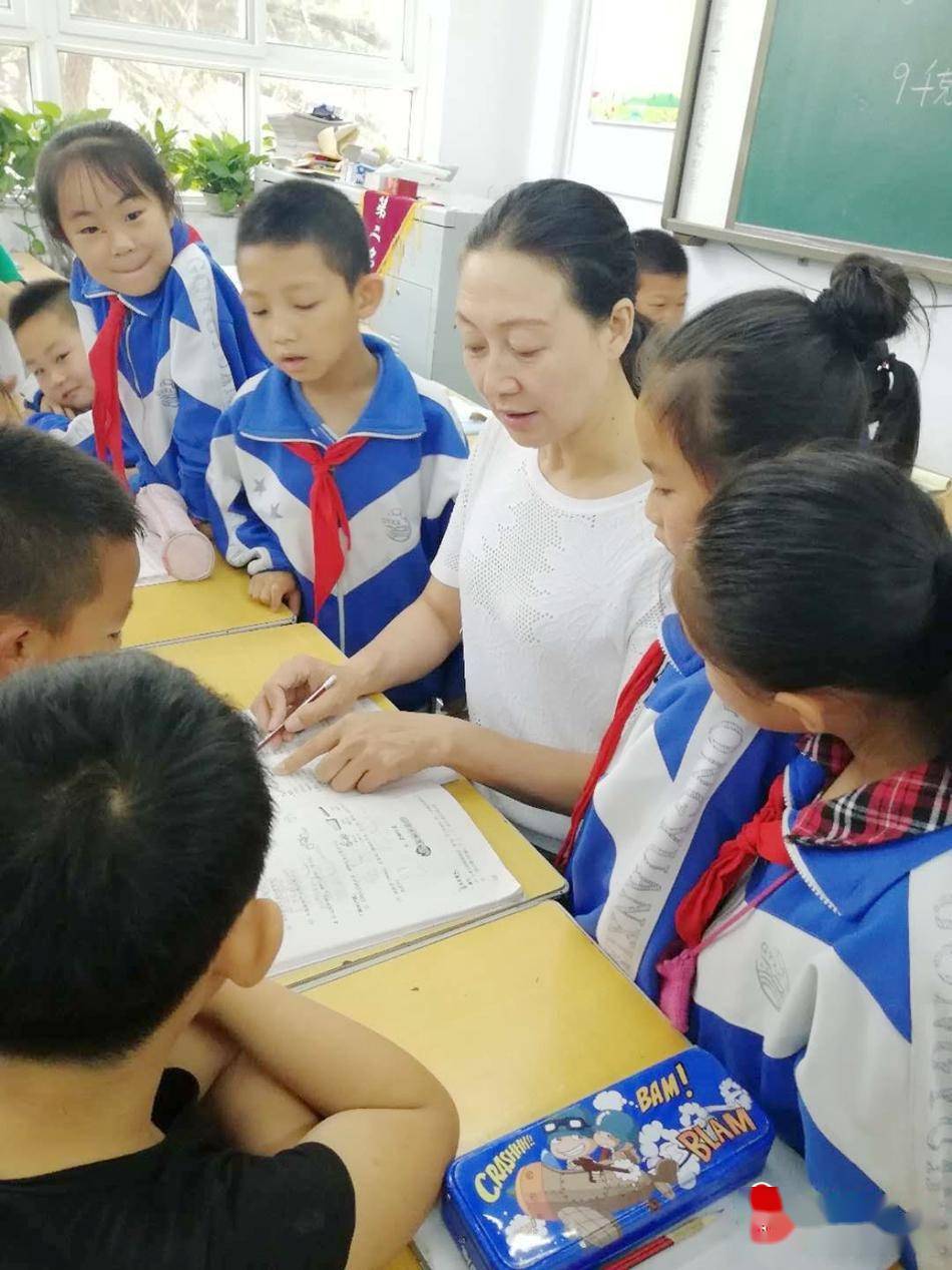 昔日全国冠军今朝潜心育人记天水市公园小学教师展凤玲