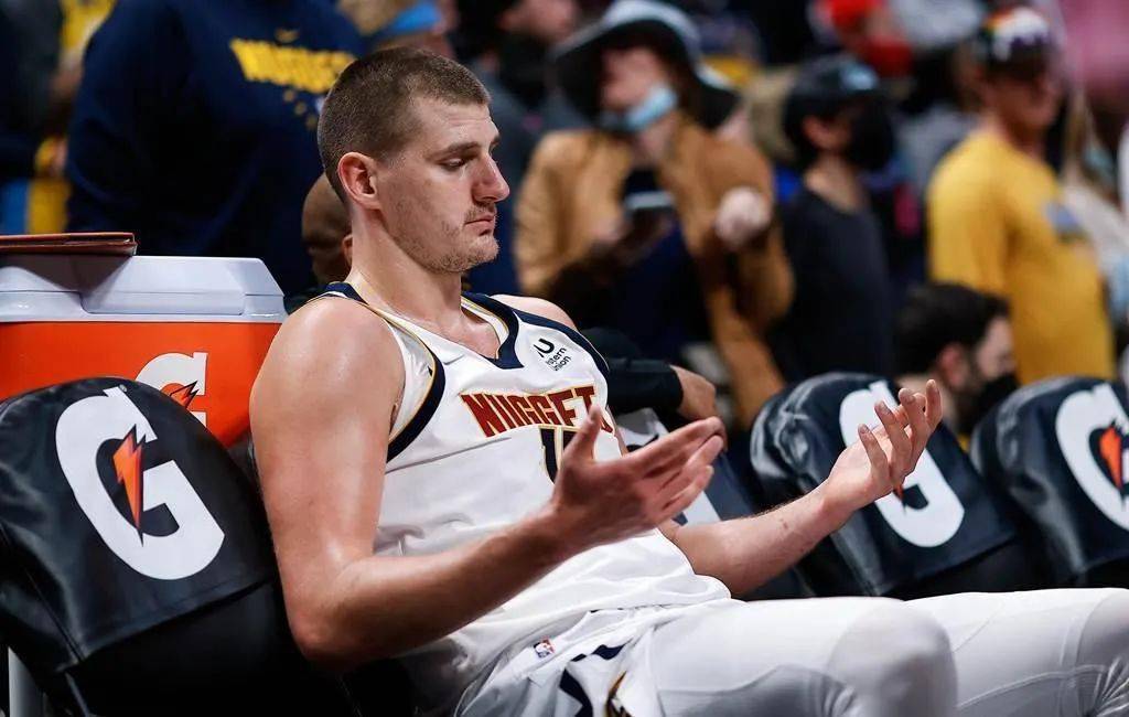 掘金|小托马斯找到工作！重返NBA，永不言弃啊…