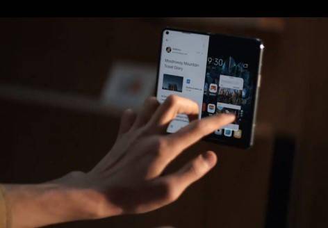 OPPO Find N 折叠旗舰正式亮相：几乎无折痕，可自由悬停