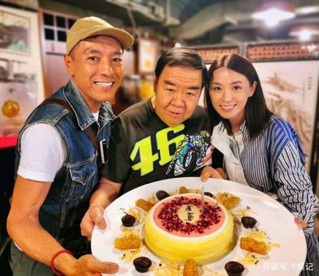 饭团小夫妻全集正片 b5dc492fb2eb4bb4b1e75839d70d2b40.jpeg