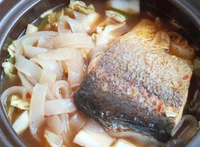 我的幸福小生活炖鱼视频 20df361cad2a403b9afdc092353e5941.jpeg