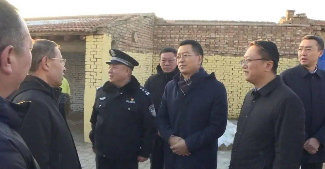 史水鸿带队深入我县看望慰问驻村工作队_兰学欣_申海军_市公安局党委