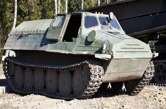 为何民用履带车没有普及下雪出行困难靠履带车就很容易解决