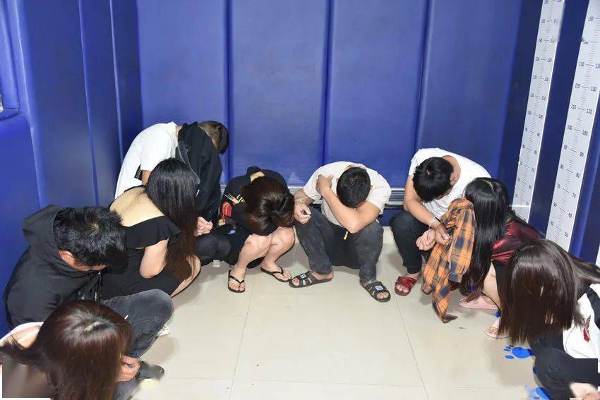 抓获17人徐闻警方再捣毁一涉黄窝点