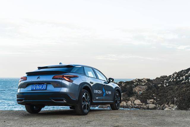 试驾雪铁龙凡尔赛扭力梁phc动态底盘过弯极限有多高