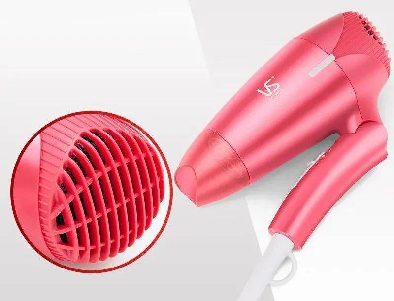 温度平价吹风机颜值性能兼顾，3分钟快干不伤发，负离子滋养，真的爱了！