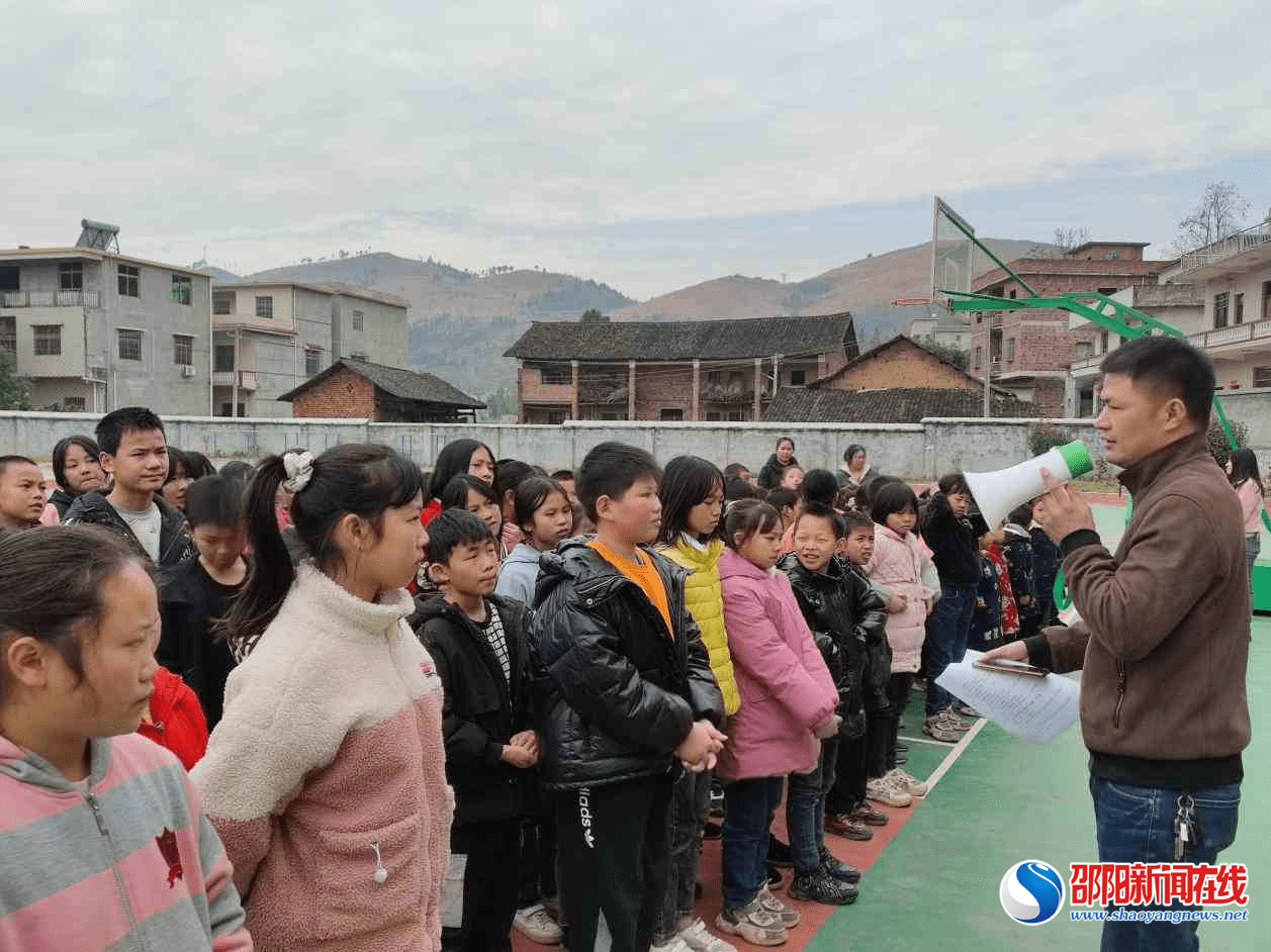 双桥中学校长图片