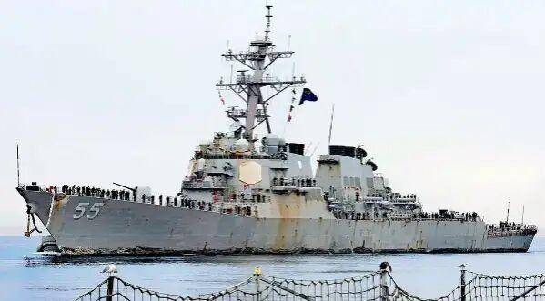 美海军军舰锈迹斑斑狼狈不堪酷似北洋水师我国军舰退役不褪色