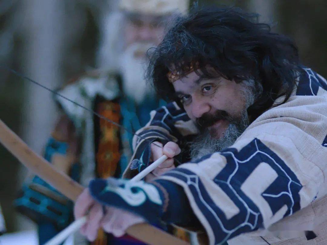 图:《阿伊努之森》剧照▼那我就让你见识一下野蛮的骄傲……如果