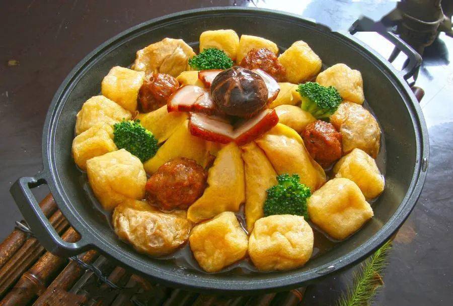 子肉,手工馄饨,米线汤 品:酸辣汤粥 品:麦仁玉米糊早 餐:荤,素大包子