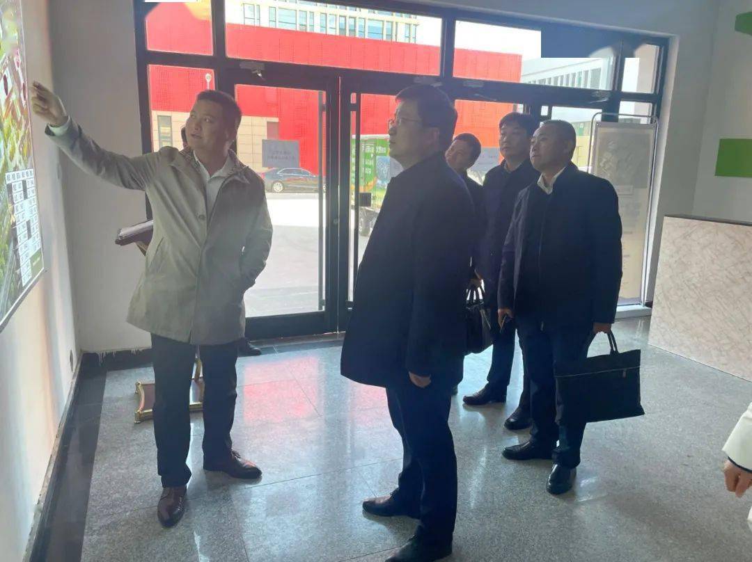 市政府市长,党组书记胡光怀,市委常委,市政府副市长周冬凌,市政府党组