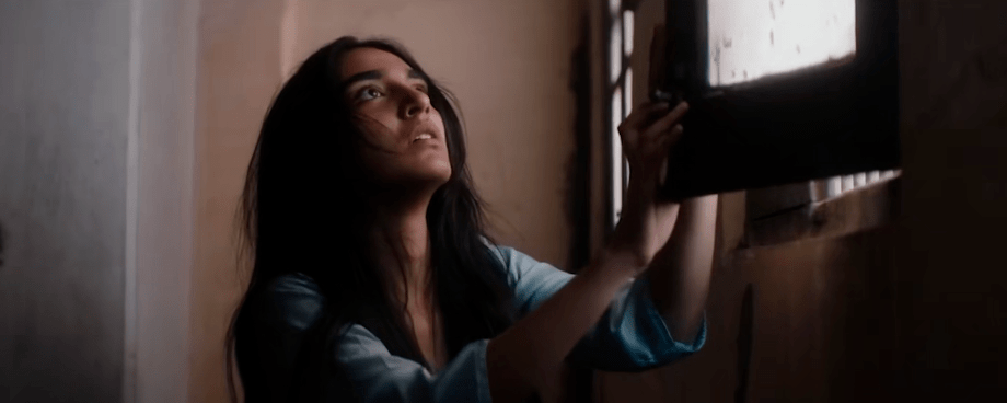 万丈深渊|被拍裸照、被骂荡妇,这片真是毁我三观