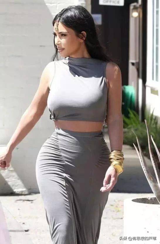 丰乳肥臀还细腰的金卡戴珊第三次离婚,她最放不下的是什么_侃爷_婚姻