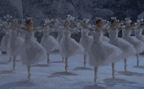 绝美芭蕾《胡桃夹子》,满足你对圣诞节的全部幻想_克拉拉_圆舞曲_梦幻