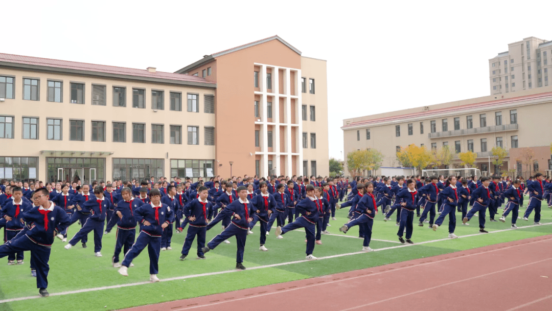 天津新源小学图片