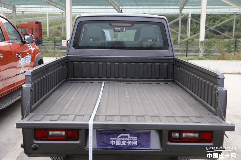 编辑现场实测趣评年度评选各皮卡货箱