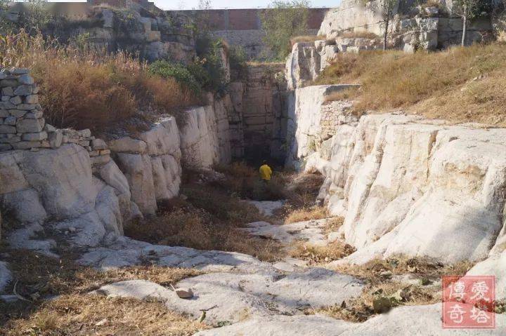 山东长清双乳山济北王墓