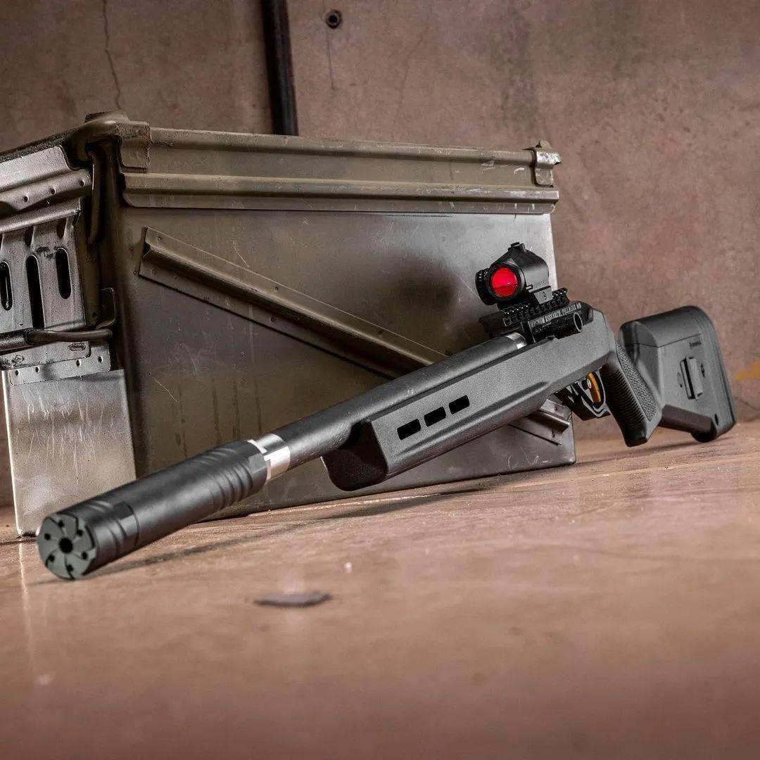 枪械美图看这线条材质手感真的是一种风骚的艺术