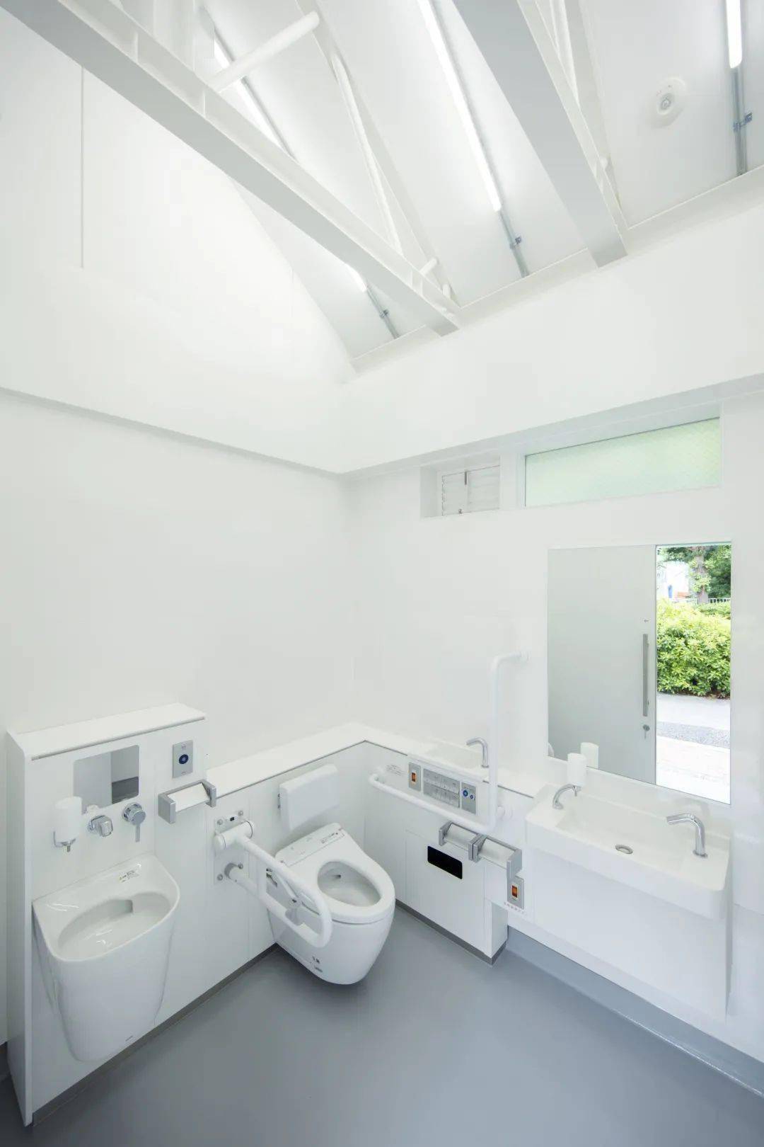 日本设计大师操刀——东京公共厕所的再设计项目!_通用_toilet_入口