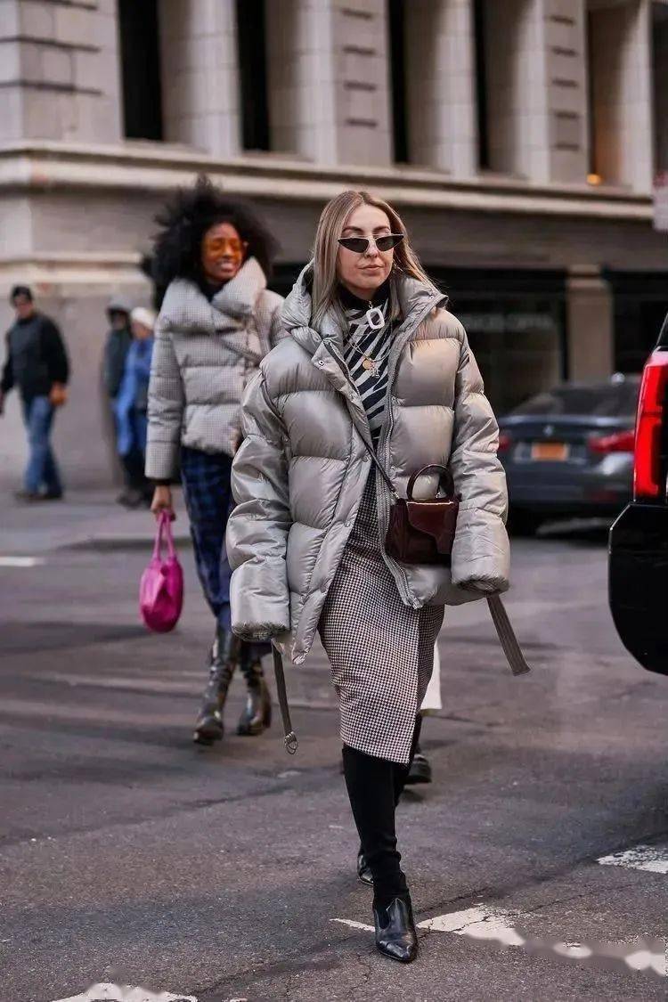 整体 普通羽绒服怎么穿出时髦感？5个小思路，效果超惊艳！