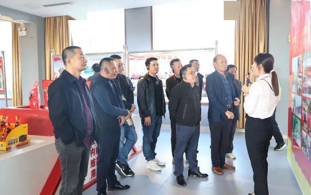 万宁市工商联总商会组织企业家走进优秀民营企业参观考察