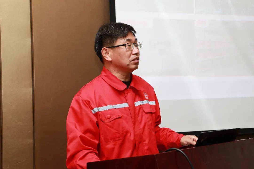 宋明水在讲话中对胜利分公司各勘探项目的高效运作给