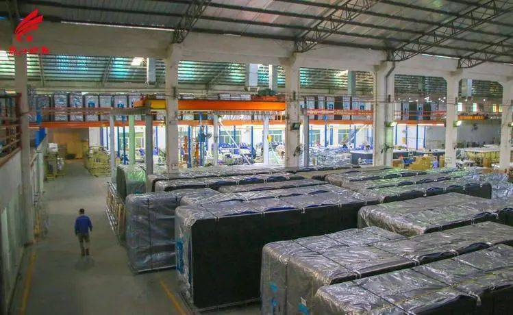 佛山市水晶岛休闲设备有限公司生产车间.