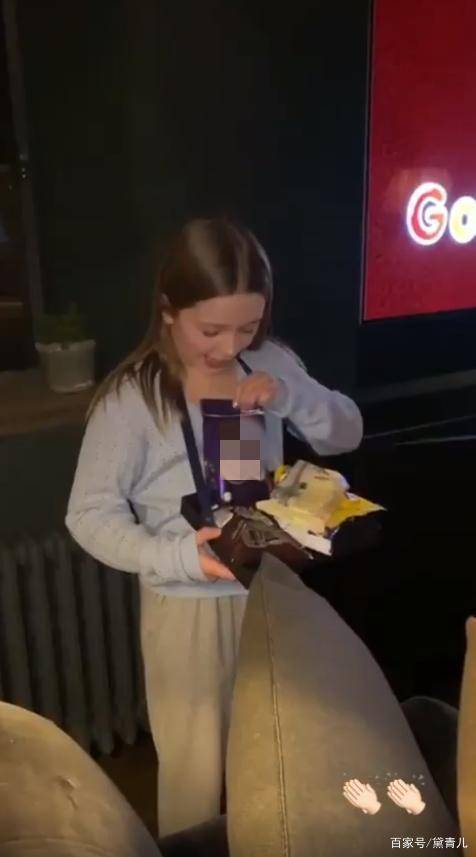 七七是个小胖子 9fdcead259f341d88028df6389b5c475.jpeg