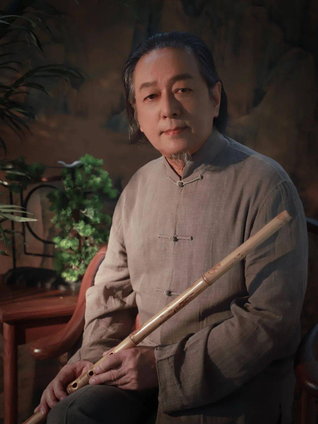 吹奏9000年前骨龠上海师大刘正国教授登上央视中国考古大会