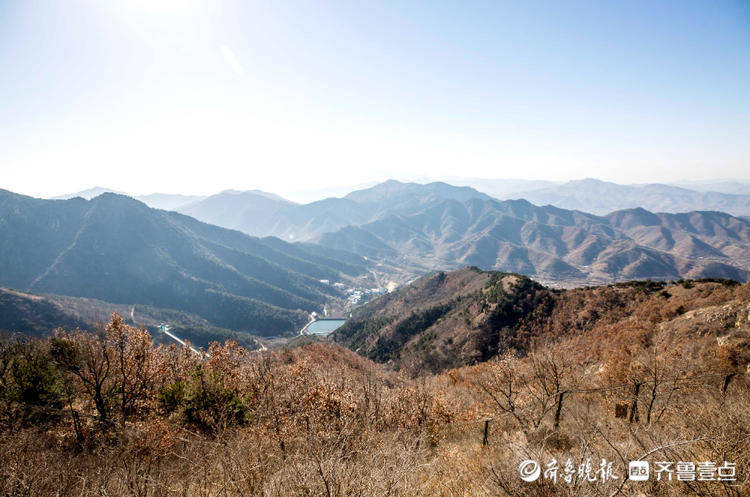 山用什么形容词比较好 a685b8cc30e74084b8c956c2b7eb235c.jpeg