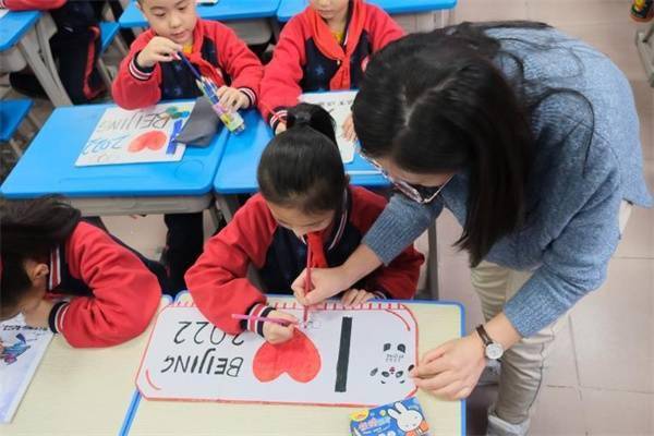 十三小学|廊坊：冰雪运动进校园 掀起热潮迎冬奥