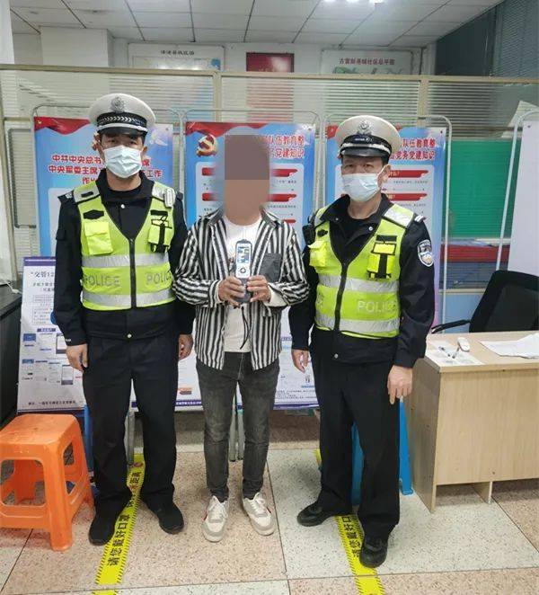 姓名:卢*强时间:12月11日 19:49执法地点:杜浔镇范阳村环城路西溪桥头
