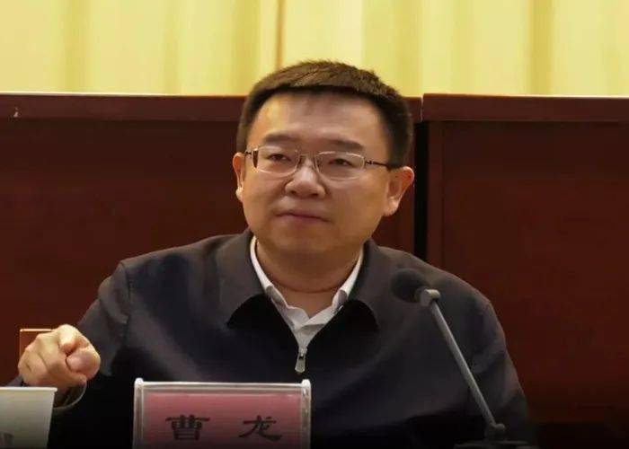 县政府办开展"人人上讲台"专题学习活动_曹龙_靖边_工作