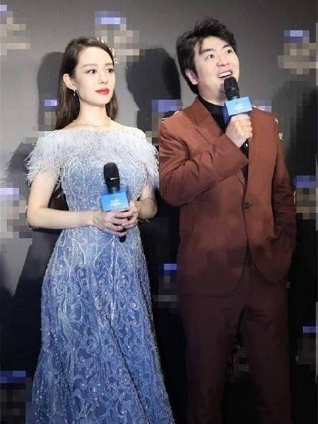 吉娜晒怀孕7个月美照,笑容甜美看不出怀孕,评论区却两极分化_孕妇