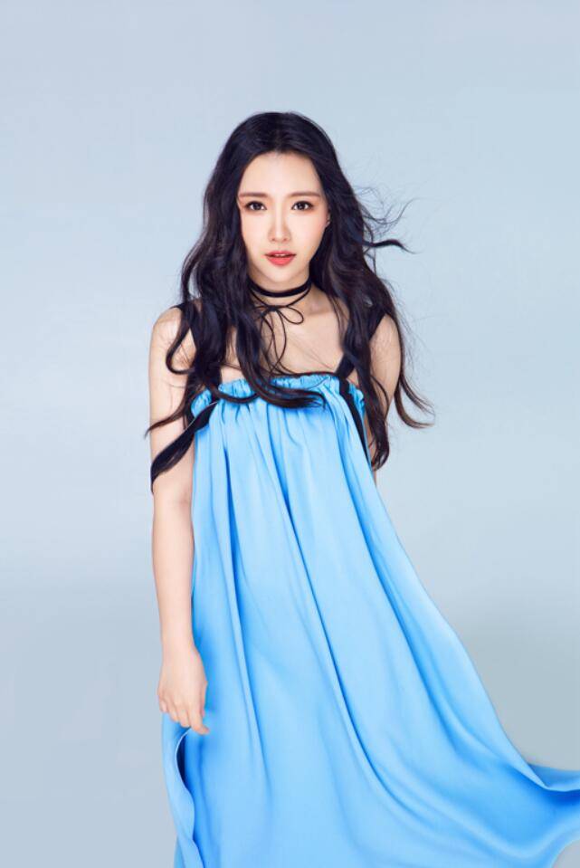 刘美麟跨年演唱会与胡夏合唱《知否知否》_舞台_所有人_宋妍霏