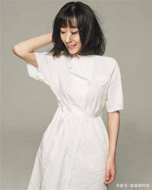 山东大妞任素汐裸露骨感肩土掉渣的毛坎肩俘获双眼