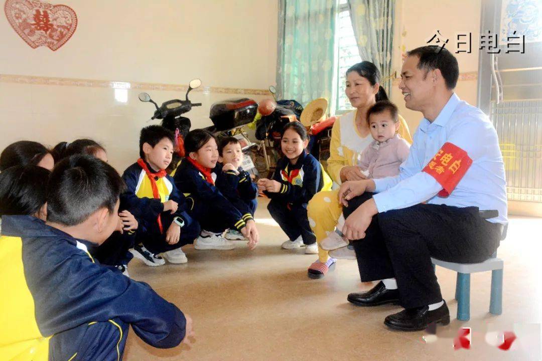 莲塘小学校园文明之花朵朵开